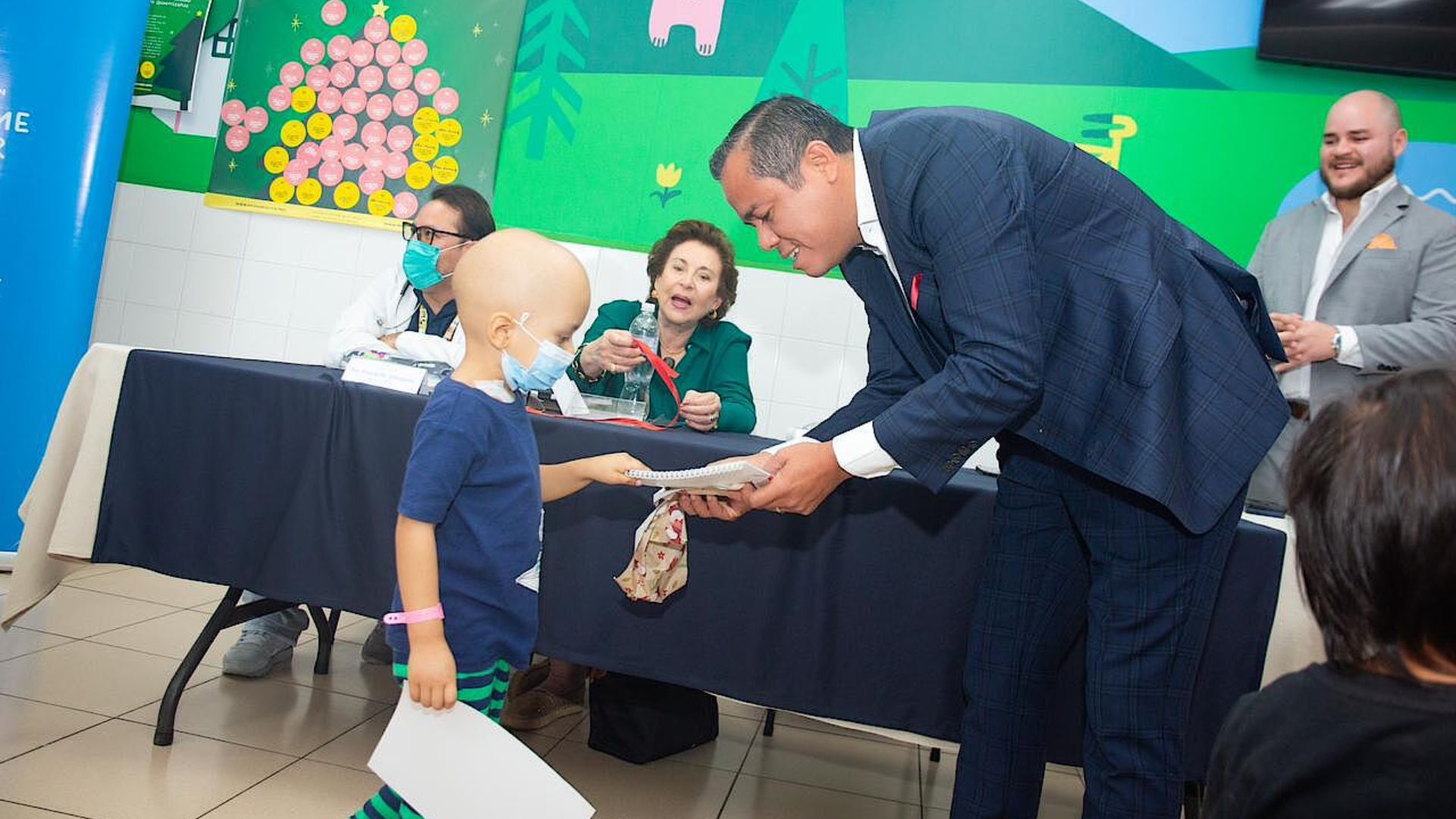 bcie-brinda-apoyo-financiero-a-lucha-contra-cancer-infantil-en-el-salvador